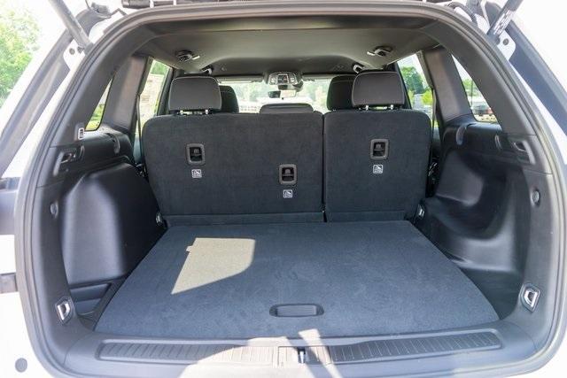 new 2025 Jeep Grand Cherokee car, priced at $40,143