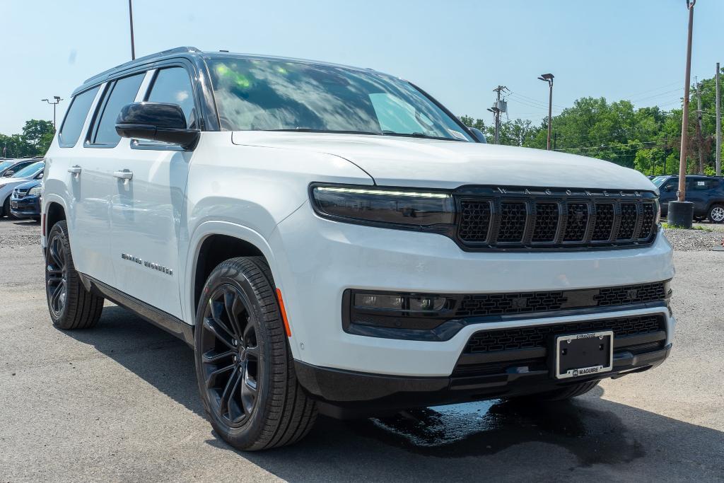 new 2023 Jeep Grand Wagoneer car, priced at $103,085