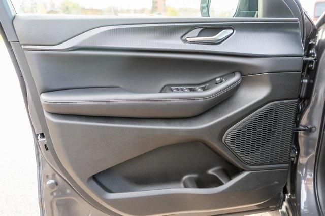 new 2025 Jeep Grand Cherokee L car, priced at $43,499