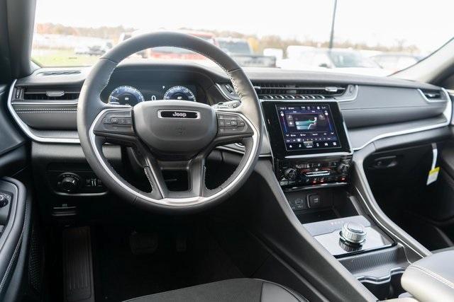 new 2025 Jeep Grand Cherokee L car, priced at $43,499