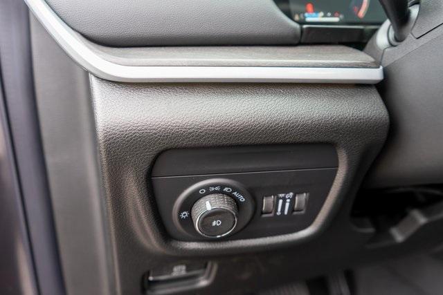 new 2025 Jeep Grand Cherokee L car, priced at $46,167