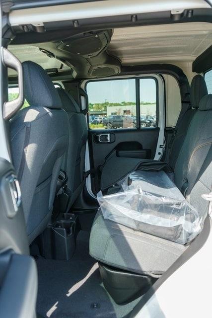 new 2025 Jeep Gladiator car, priced at $44,763