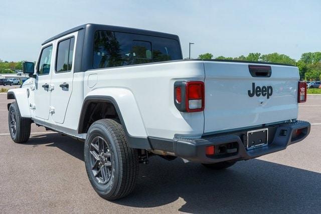 new 2025 Jeep Gladiator car, priced at $44,763