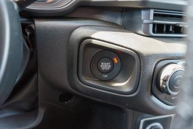 new 2025 Jeep Gladiator car, priced at $44,763
