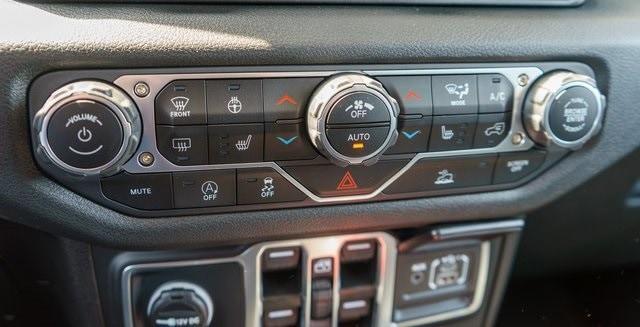 new 2025 Jeep Gladiator car, priced at $44,763