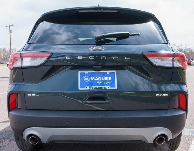 used 2022 Ford Escape car, priced at $25,999