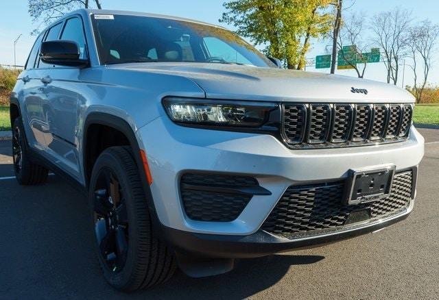 new 2025 Jeep Grand Cherokee car, priced at $44,867