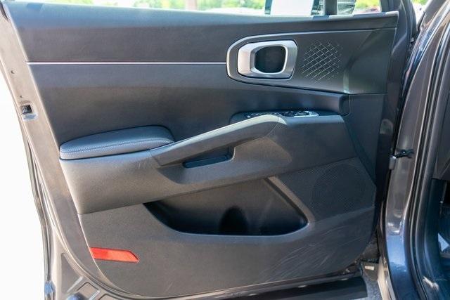 used 2022 Kia Sorento Hybrid car, priced at $26,000