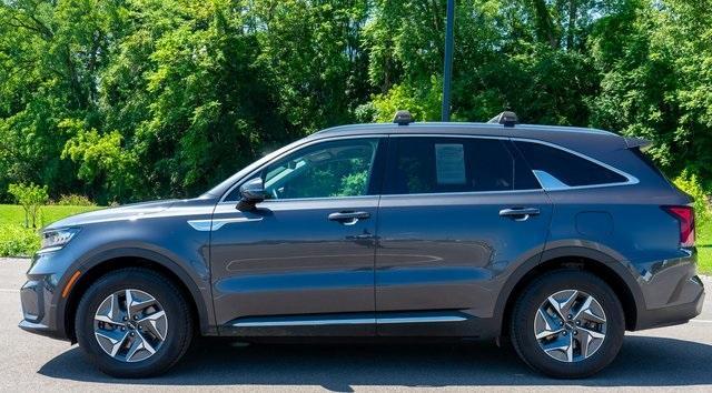 used 2022 Kia Sorento Hybrid car, priced at $26,000