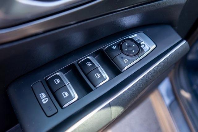 used 2022 Kia Sorento Hybrid car, priced at $26,000