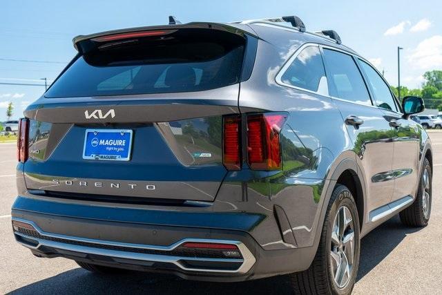 used 2022 Kia Sorento Hybrid car, priced at $26,000
