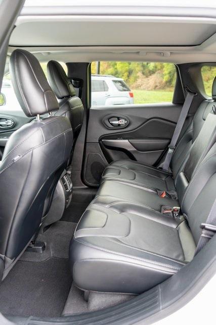 used 2022 Jeep Cherokee car, priced at $23,999