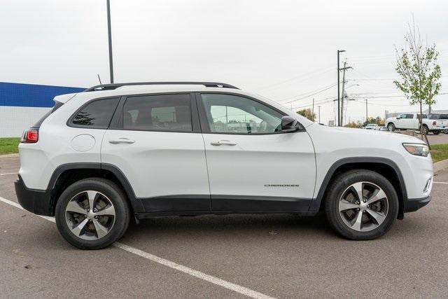 used 2022 Jeep Cherokee car, priced at $23,999