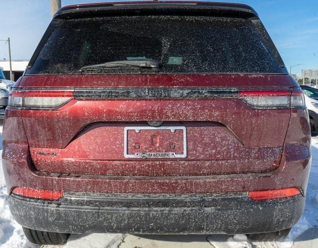 new 2025 Jeep Grand Cherokee car, priced at $42,499