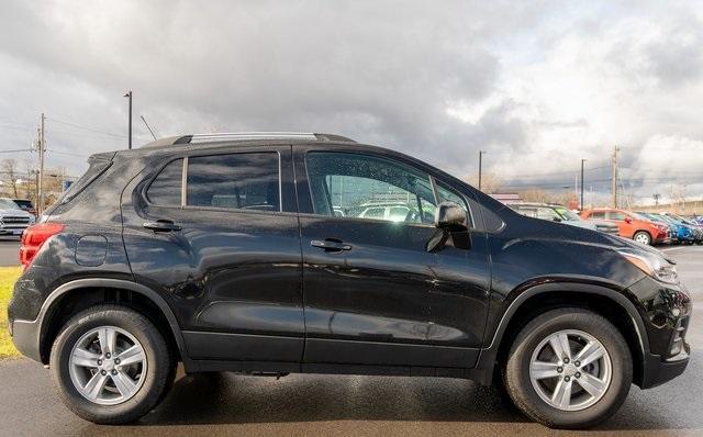 used 2022 Chevrolet Trax car, priced at $18,999