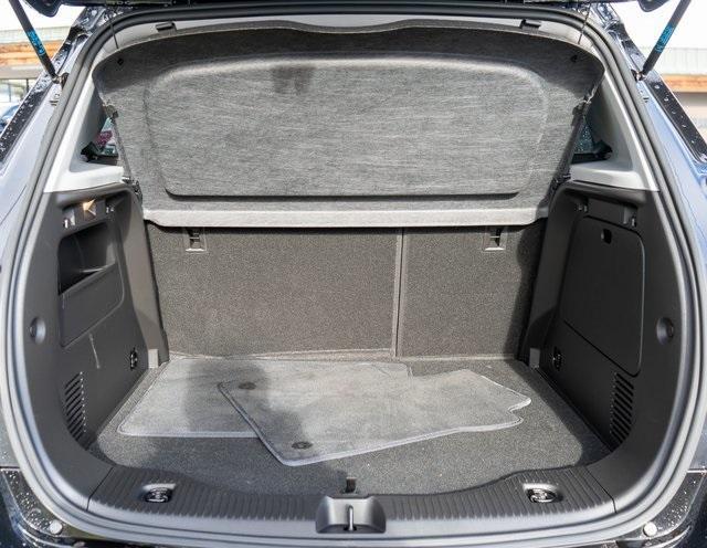 used 2022 Chevrolet Trax car, priced at $18,999