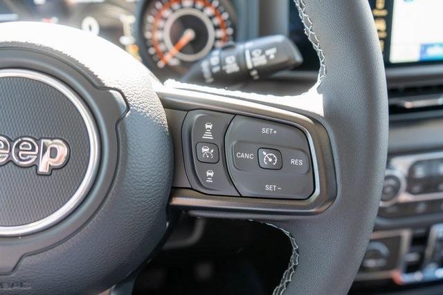 new 2025 Jeep Wrangler car, priced at $47,195