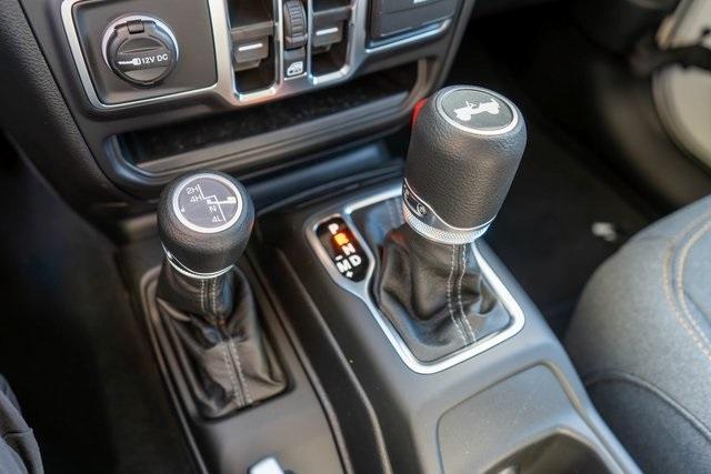 new 2025 Jeep Wrangler car, priced at $47,195