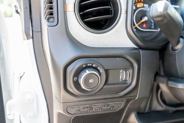 new 2025 Jeep Wrangler car, priced at $47,195