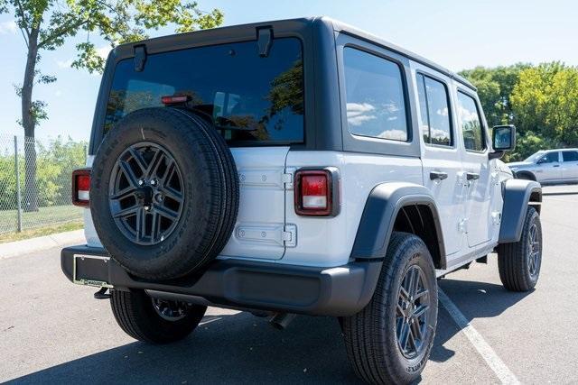 new 2025 Jeep Wrangler car, priced at $47,195