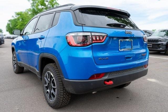 new 2024 Jeep Compass car, priced at $32,999