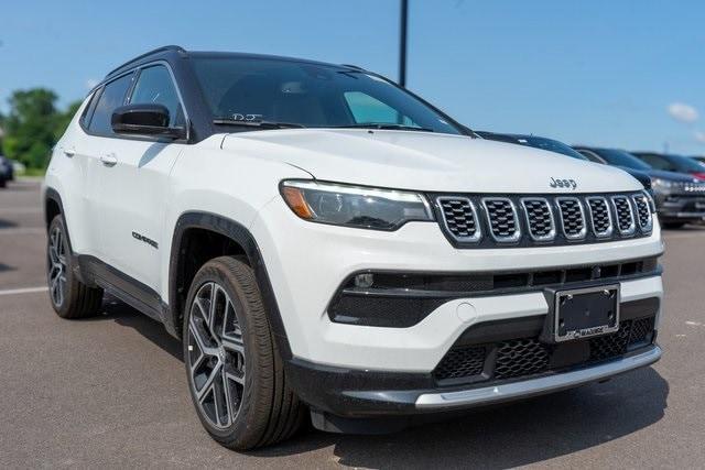 new 2024 Jeep Compass car, priced at $34,499