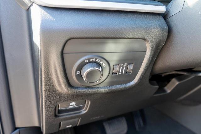 new 2025 Jeep Grand Cherokee car, priced at $39,249