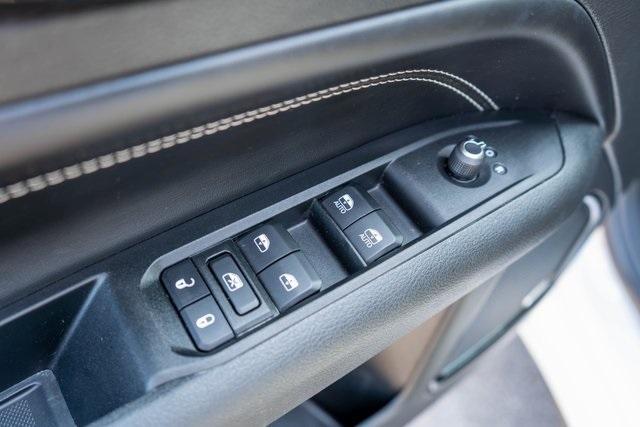 used 2022 Jeep Compass car, priced at $25,499