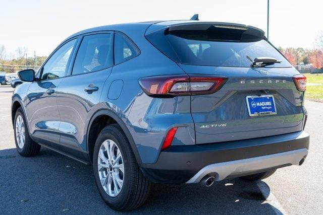 used 2025 Ford Escape car, priced at $25,499