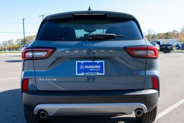 used 2025 Ford Escape car, priced at $25,499