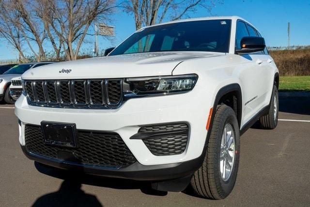 new 2025 Jeep Grand Cherokee car, priced at $39,873