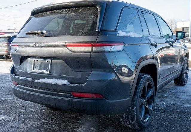 new 2025 Jeep Grand Cherokee car, priced at $42,499