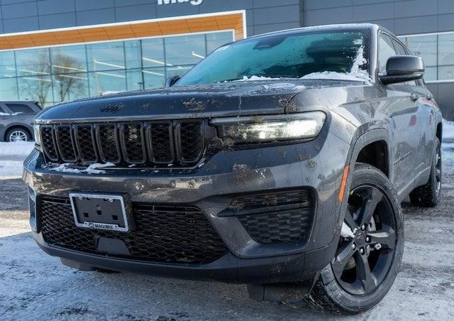 new 2025 Jeep Grand Cherokee car, priced at $42,499