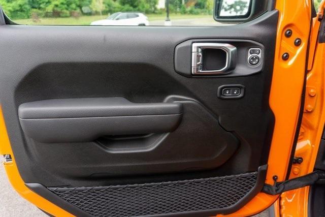 new 2025 Jeep Wrangler car, priced at $42,587