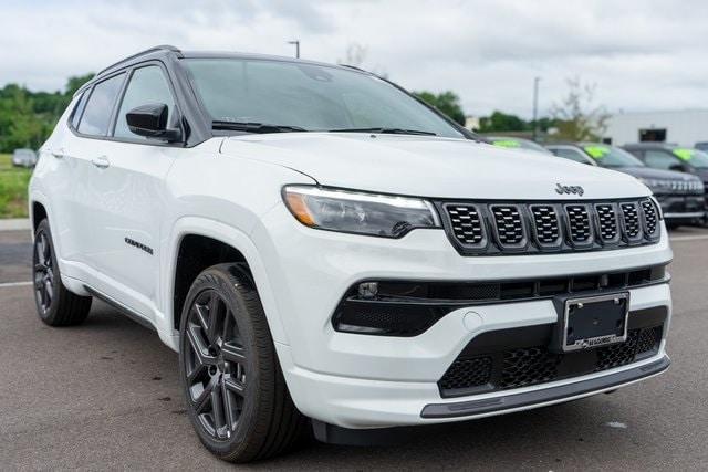 new 2024 Jeep Compass car, priced at $27,999