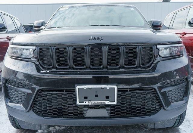 new 2025 Jeep Grand Cherokee car, priced at $48,175