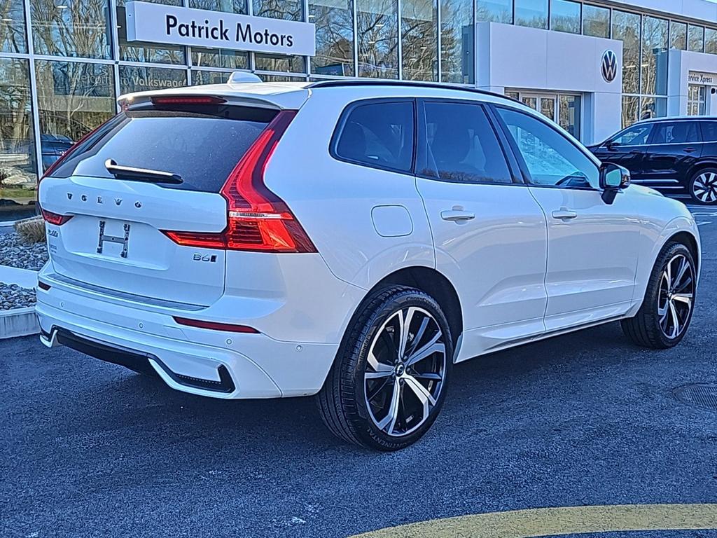 used 2022 Volvo XC60 car, priced at $37,587