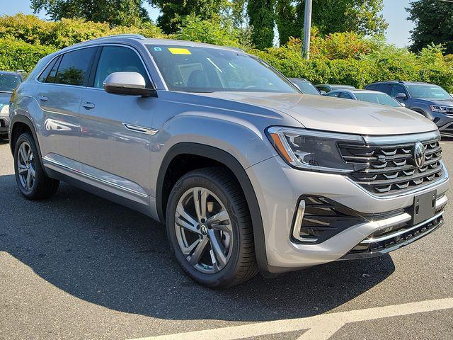 new 2024 Volkswagen Atlas Cross Sport car, priced at $45,191