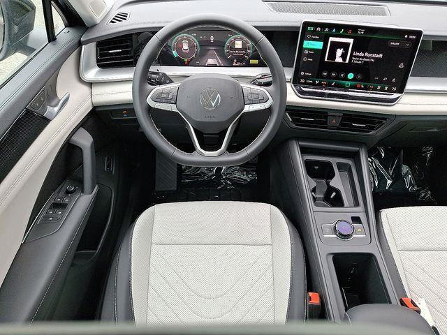 new 2025 Volkswagen Tiguan car