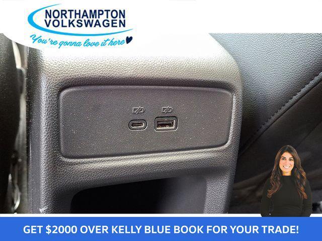 used 2025 Chevrolet Trax car, priced at $25,280