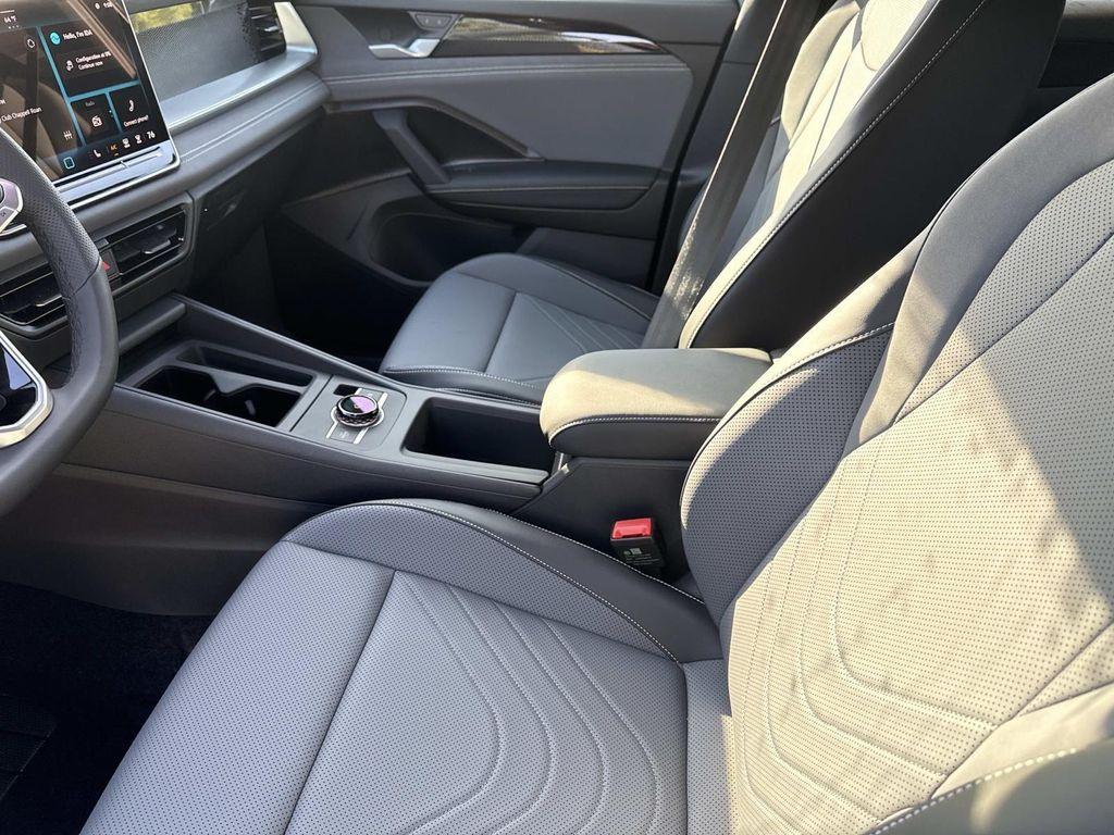 new 2025 Volkswagen Tiguan car, priced at $38,570