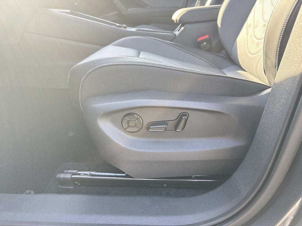 new 2025 Volkswagen Tiguan car, priced at $38,570