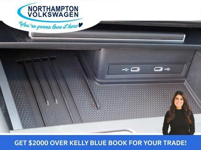 new 2025 Volkswagen Atlas car