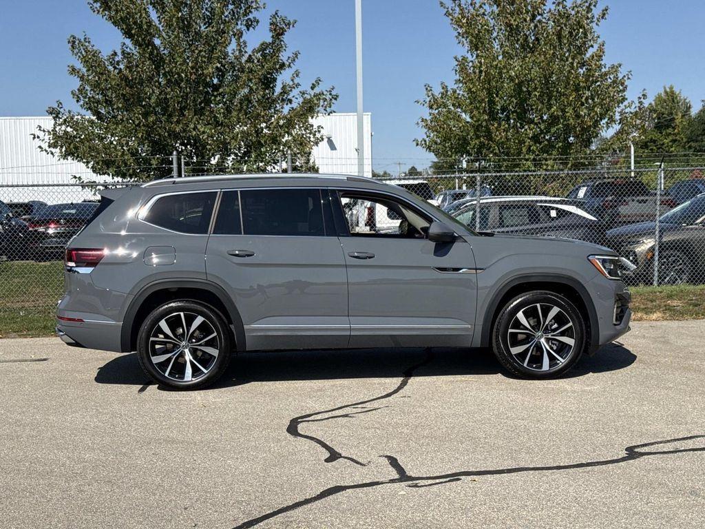new 2026 Volkswagen Atlas car, priced at $55,714