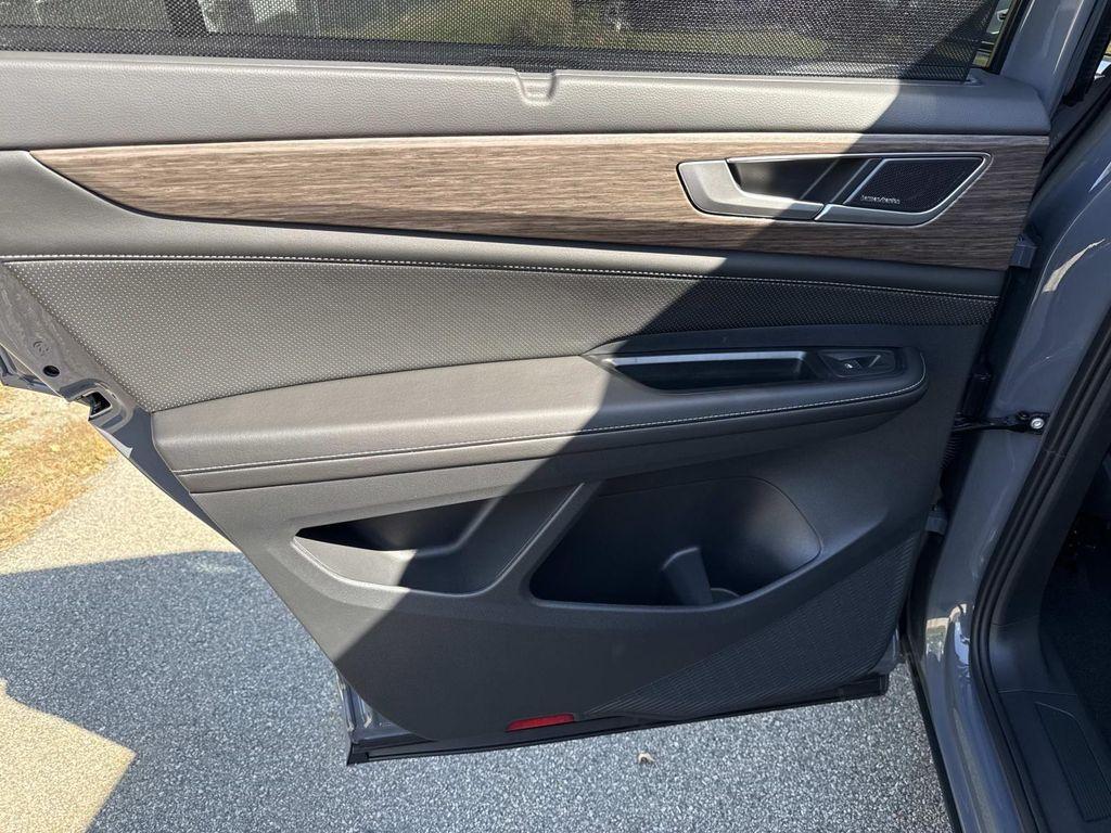 new 2026 Volkswagen Atlas car, priced at $55,714