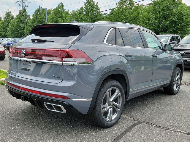 new 2024 Volkswagen Atlas Cross Sport car, priced at $43,100