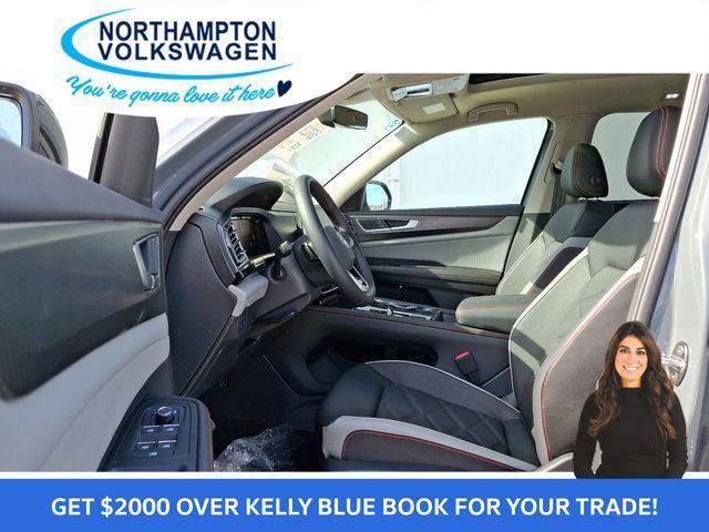 new 2025 Volkswagen Atlas car, priced at $46,728