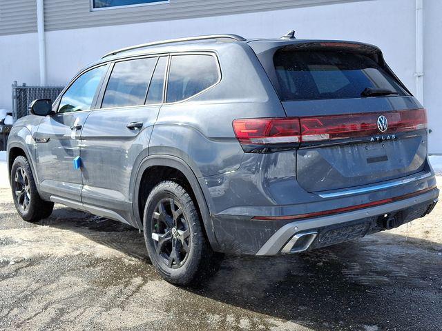 new 2025 Volkswagen Atlas car, priced at $43,478