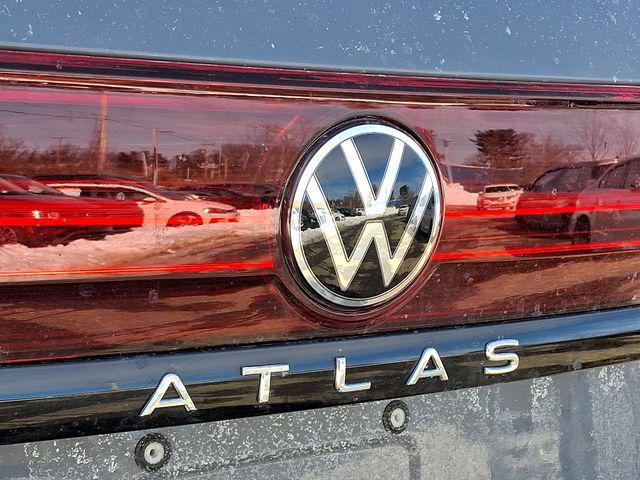 new 2025 Volkswagen Atlas car, priced at $43,478