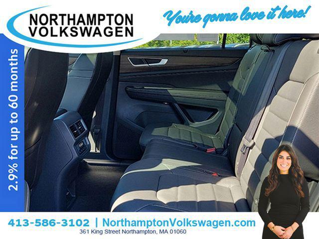 new 2024 Volkswagen Atlas car, priced at $42,000